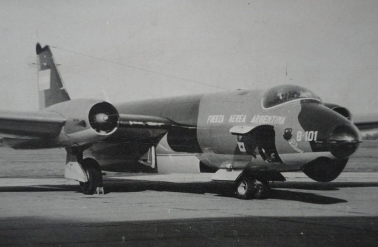 Avion fuerza aerea argentina